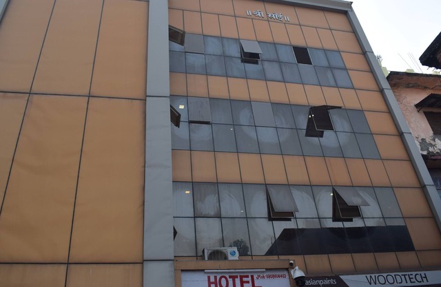 HOTEL SAI PALACE