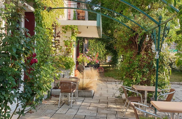 Hotel Saint Cyr