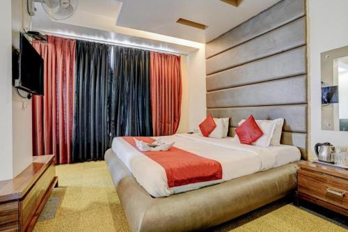 Hotel Shubham Suites