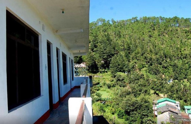 Hotel Snow View Guest House kausani