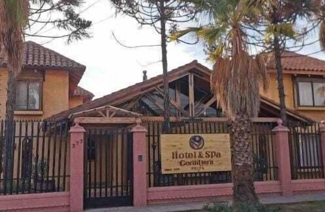 Hotel & Spa Cordillera Suite