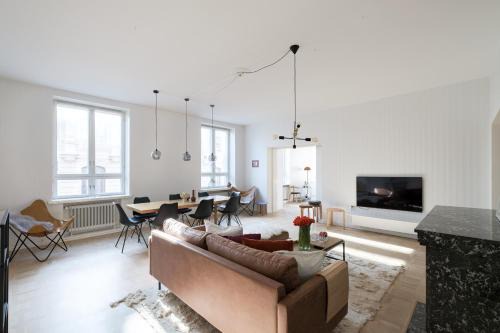 Hotel-standard design apartment with sea view