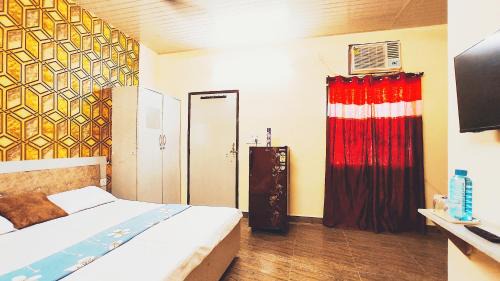 HOTEL SYL II -Couples, Corporates, Family, Faculties Favourite