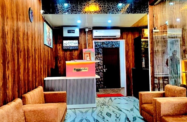 Hotel Vinayak Grand Varanasi