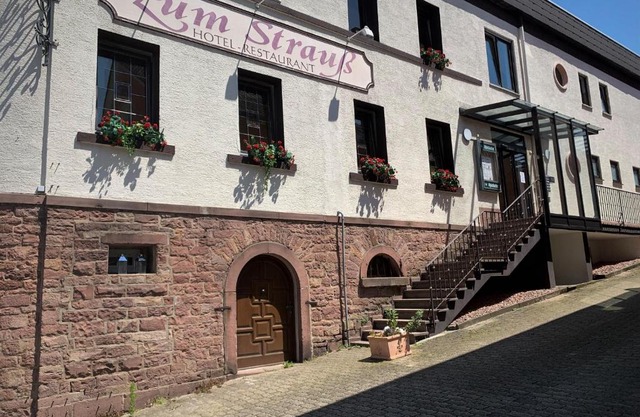 Hotel zum Strauß