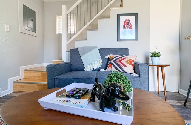 Hound Haus - Dog Friendly, near Purina Farms and WashMO