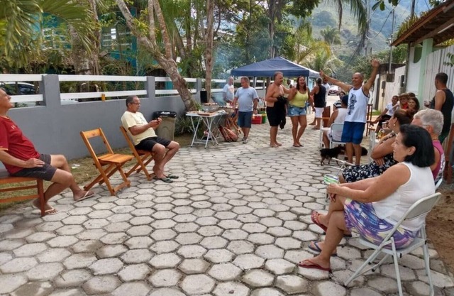 House almost on the sand of the beach for New Year's Eve and season
