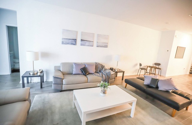 House for 8P Near Legoland, Disney & Theme Parks