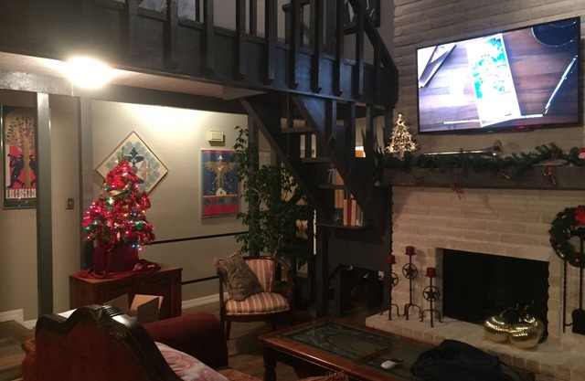 House Full Of Texas Music Memoralbilia & Decor Highlightng Texas Musicians
