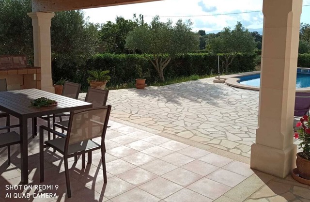HOUSE, IDEAL FOR FAMILIES WITH CHILDREN and cyclists.