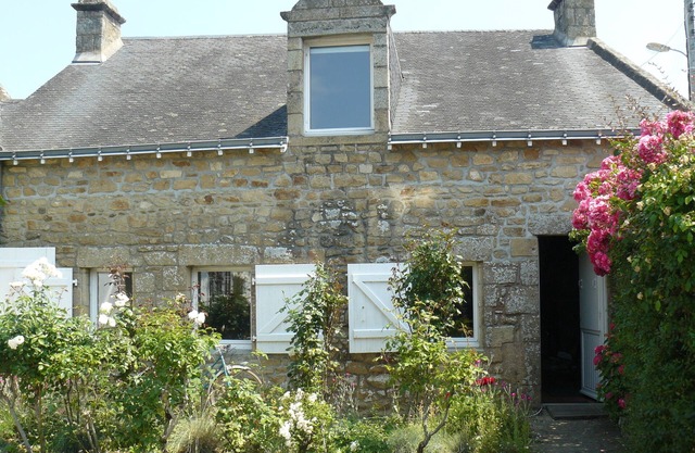 House in Arzon, Port-Navalo, Gulf of Morbihan, near beach and port