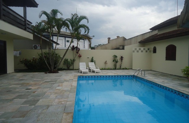 House In Closed Condominium -Jardim Acapulco- Guarujá