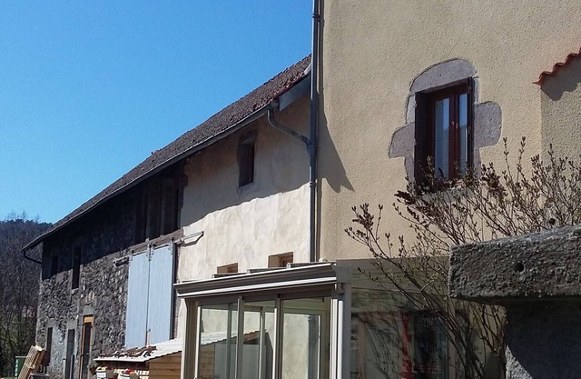 house in farmhouse
