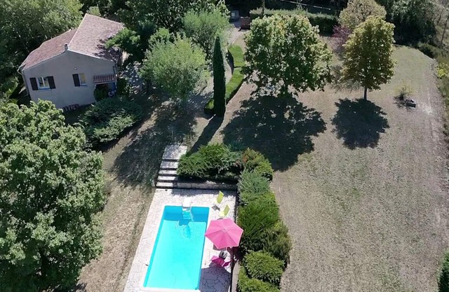 House in Forcalquier, Luberon, large plot, swimming pool and panoramic views