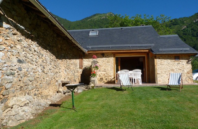 House located in Laruns in the small hamlet of Goust