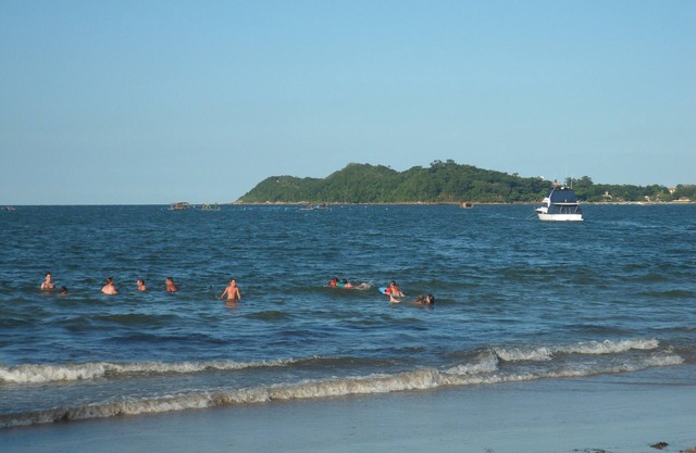 House New Beach 550 meters from the beach and 200 meters from the Beto Carrero World.