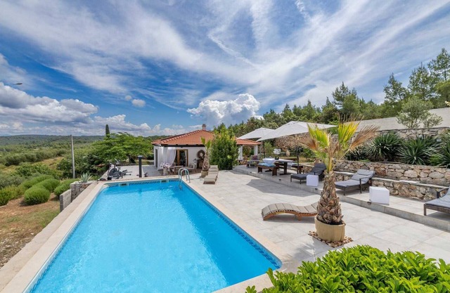 House of Freedom by aneo travel