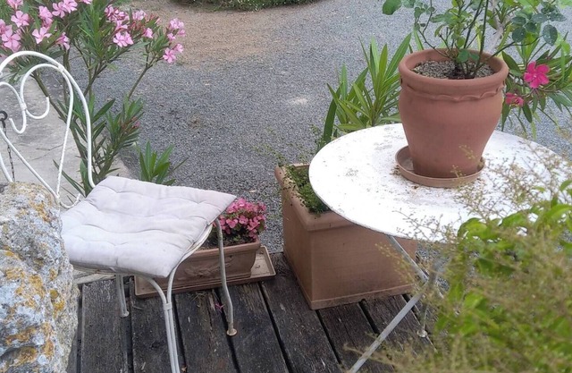 House or room close to plum village Upper Hamletnn