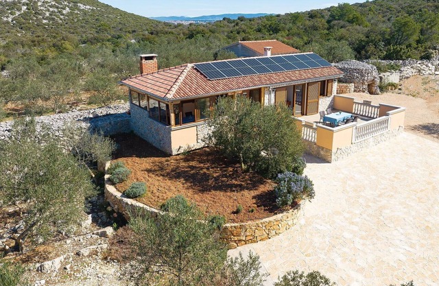 House Pinjol (91561-K1) - Tkon - island Pasman