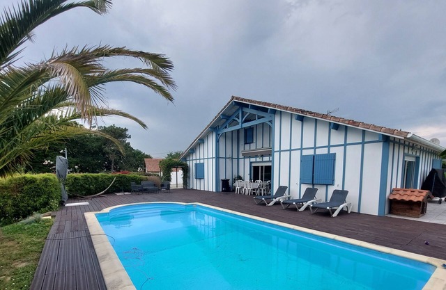 House with private pool