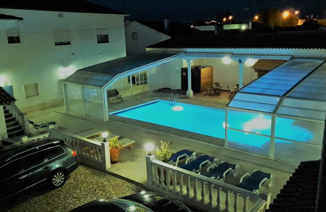 House with 3 bedrooms on the ground floor overlooking the pool.