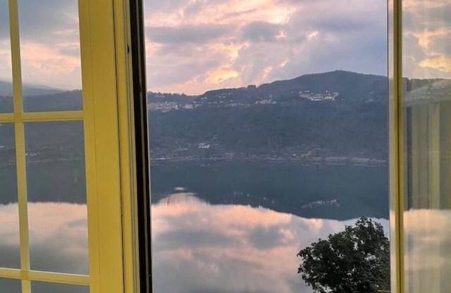 House with a view of Lake Nemi