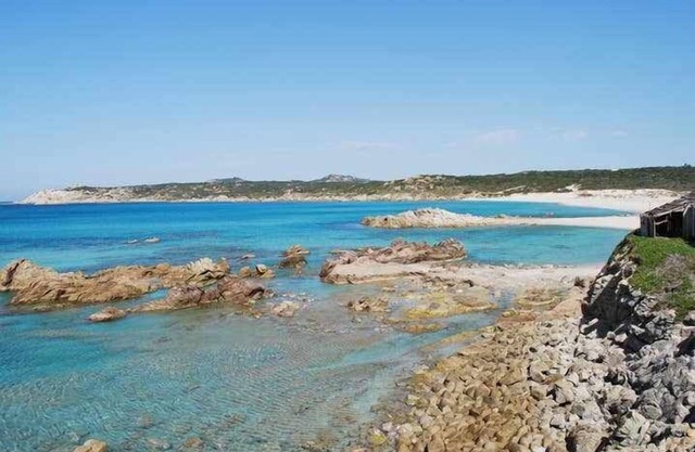 House with enclosed garden, Res Sea view with pool