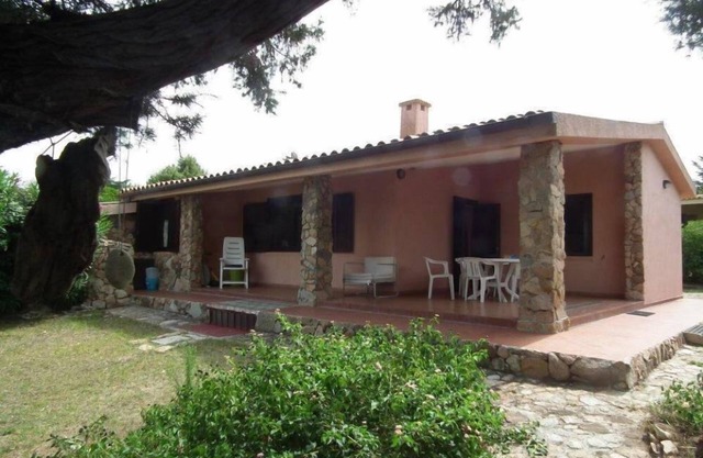 HOUSE WITH GARDEN 850 METERS FROM THE SEA