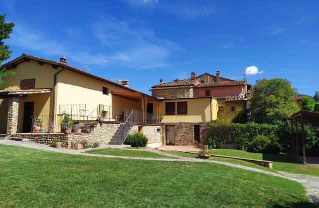 House with garden CASAVACANZE B&T CHIANTI VACANZE