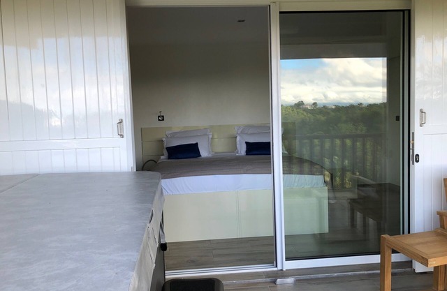 House with private spa not far from the beach