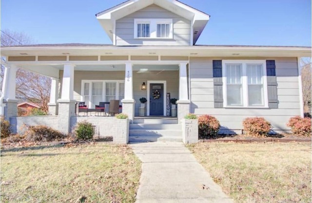 HSV/DOWNTOWN MADISON- GORGEOUS HISTORIC BUNGALOW