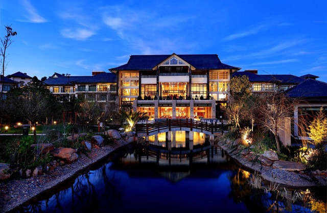 HUALUXE Kunming by IHG