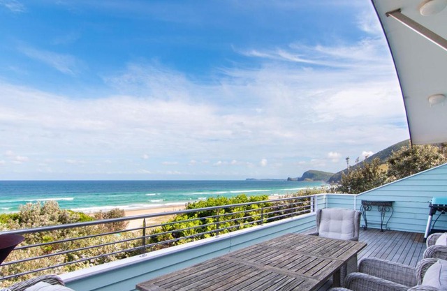 Hueys Lookout Beachfront