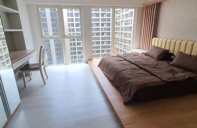Huge Family Room 94m2 Jati Junction - Pool & Gym