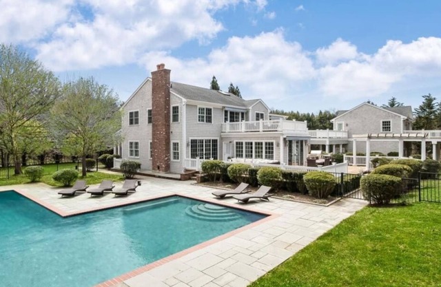 Huge Island Getaway Pool Hot Tub Walk To Beach