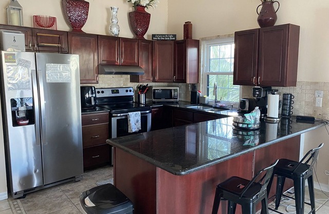 Huge Waterfront Condo With Heated Pool.