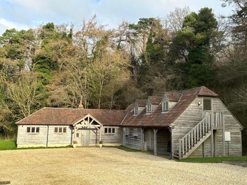 Huish Lodge