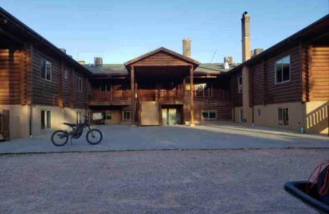 Hunters Lodge in Custer