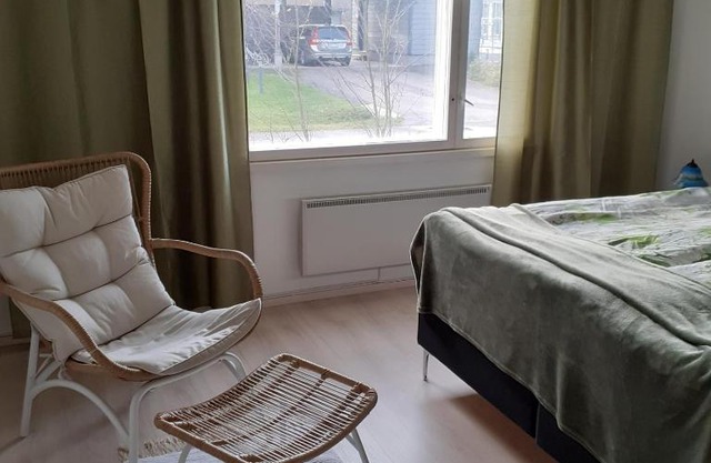 Huone Seesteisessä Mummolassa