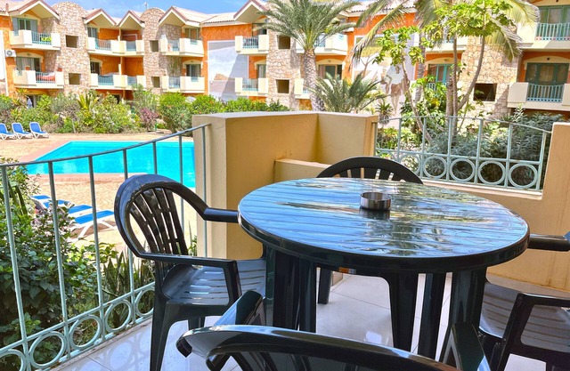 I11DR Bright near sea and in the center of the village of Santa Maria