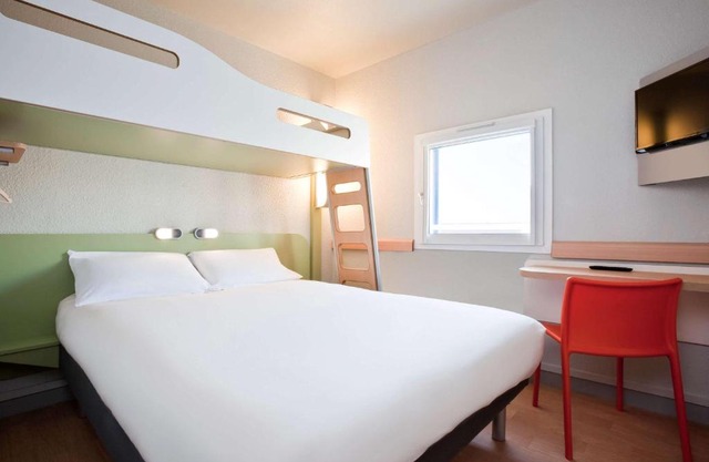 ibis budget Pontault Combault RN4 Marne La Vallée