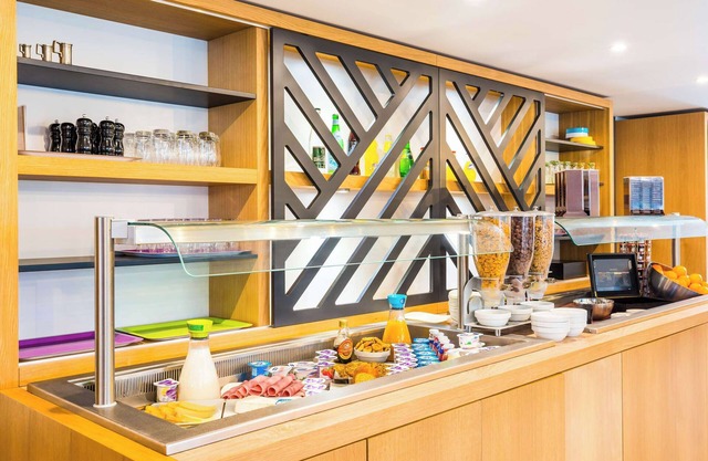 ibis Styles Rouen Val De Reuil