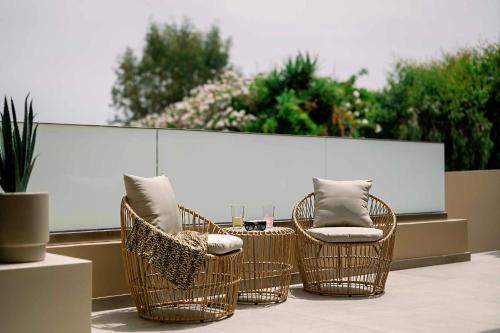 Icarus & Hermes Luxury Apartments
