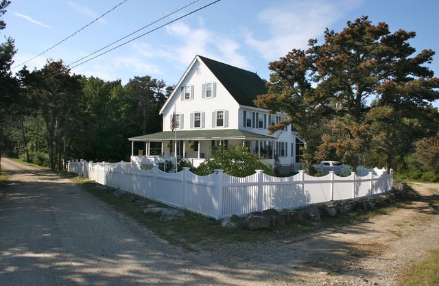 Ideal Beach House for Large Families, Pet Friendly