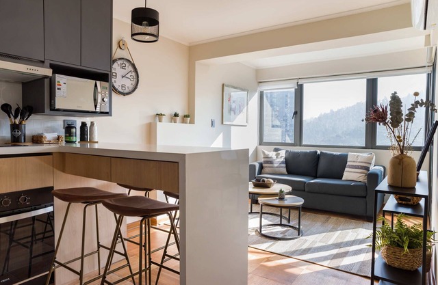 Ideal for 5 and Close To Everything Vitacura