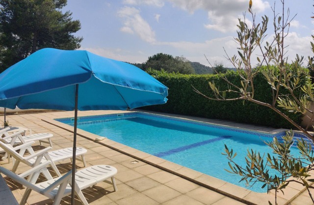 Ideal for family & friends to enjoy a holiday together, but have your own space.