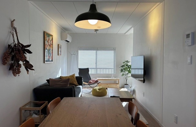 Ideal for sightseeing in Iseshima/PAARU inn (2nd floor Room A) at the entrance of Pearl Road/Self check-in