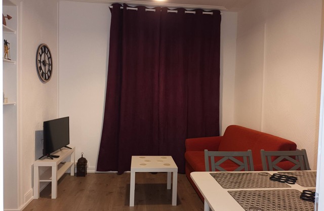 -> Ideal for workers or travellers up to 6p