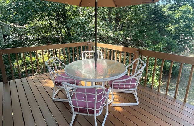 IDEAL Location in Saugatuck - 2 minutes to Downtown & Blue Star Trail @ Frt Door