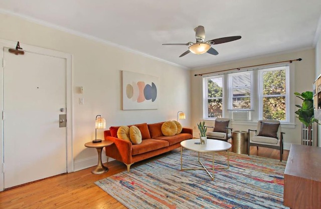 Ideal, Spacious & Furnished 1BR Apartment - Cullom C2
